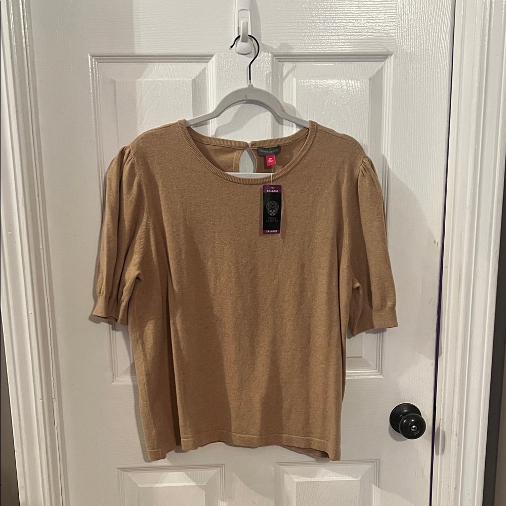 Vince Camuto Camel Short Sleeve Top